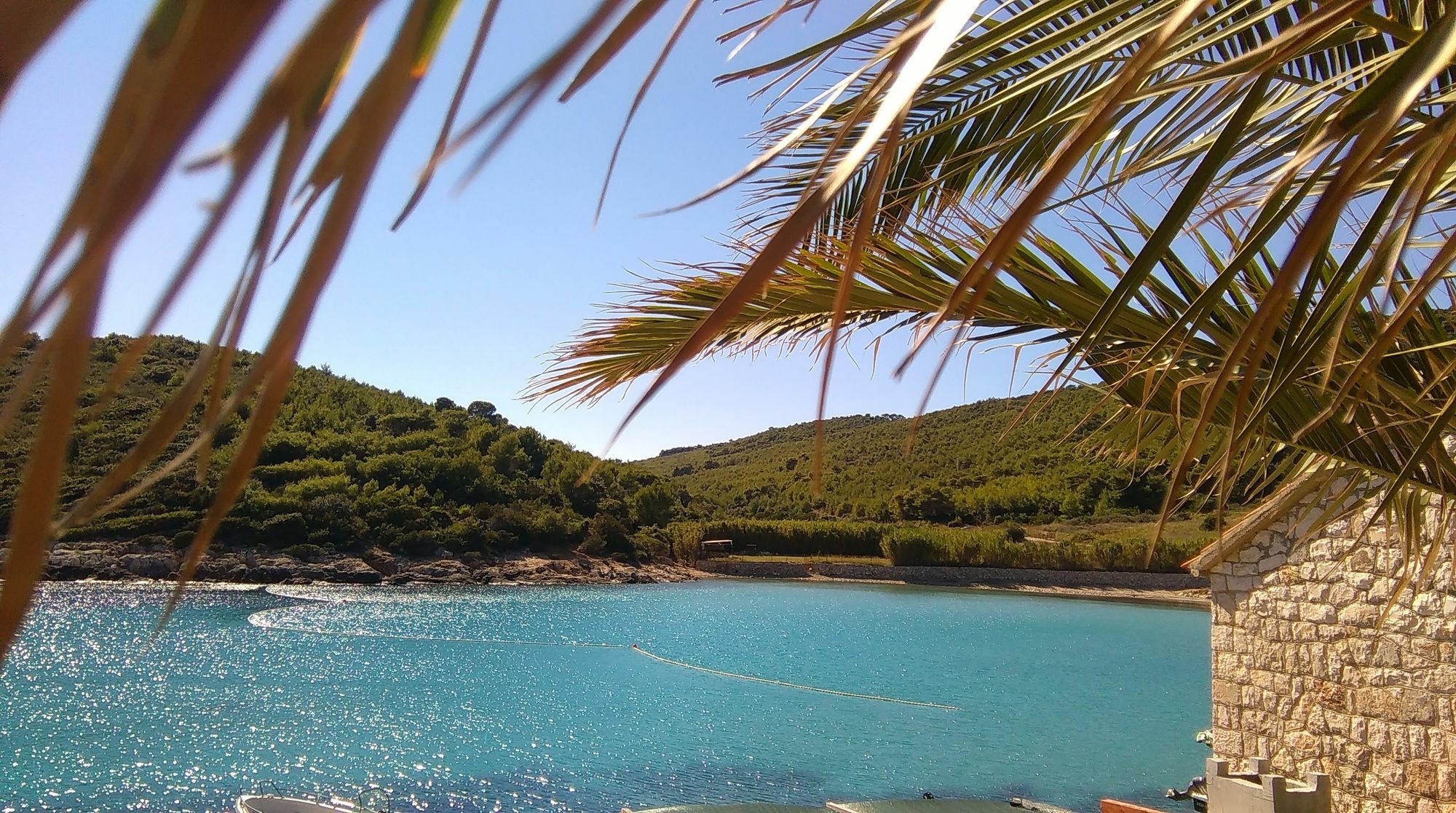 Resort Village T.N. Milna Vis Exteriör bild