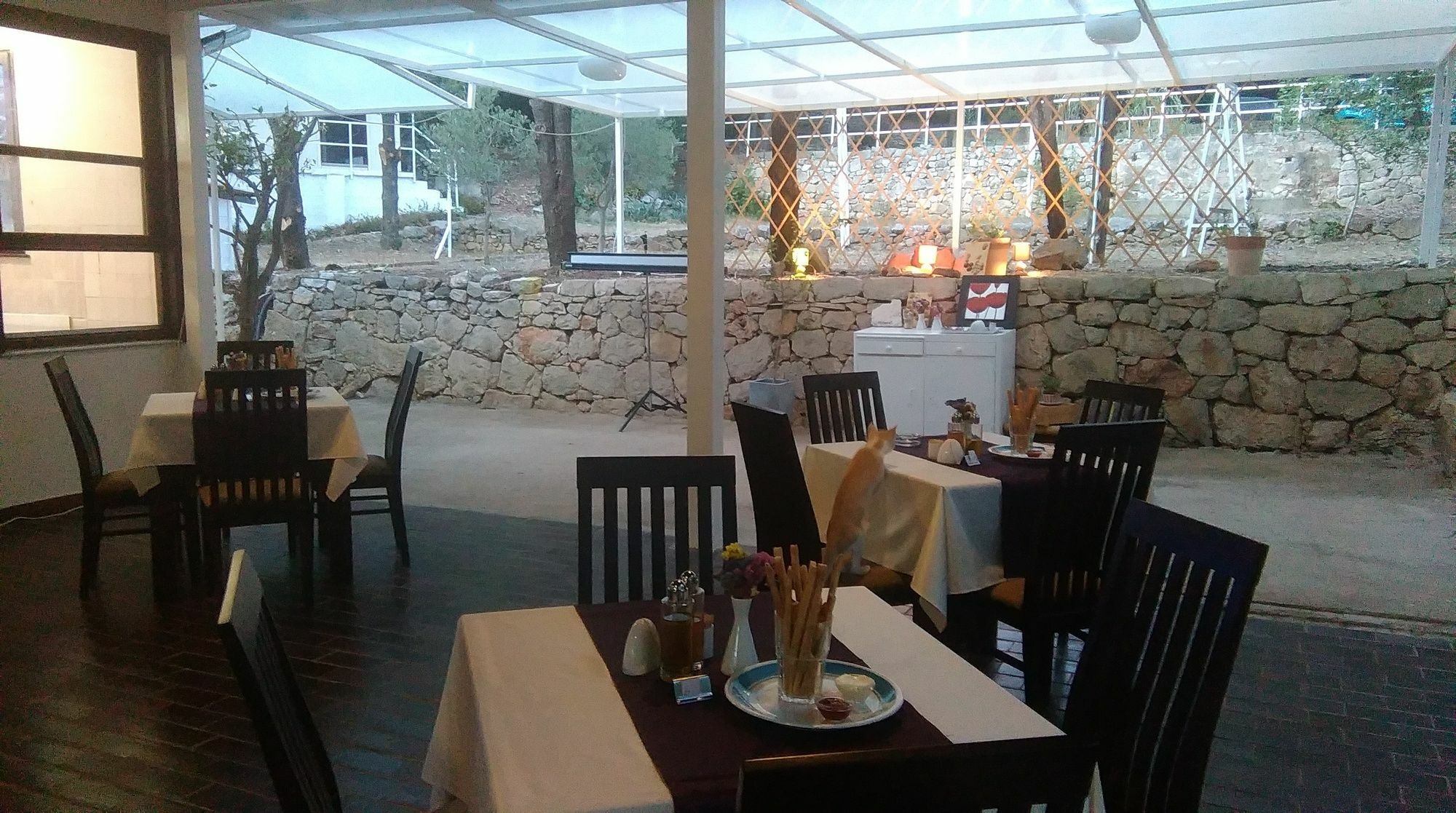 Resort Village T.N. Milna Vis Exteriör bild